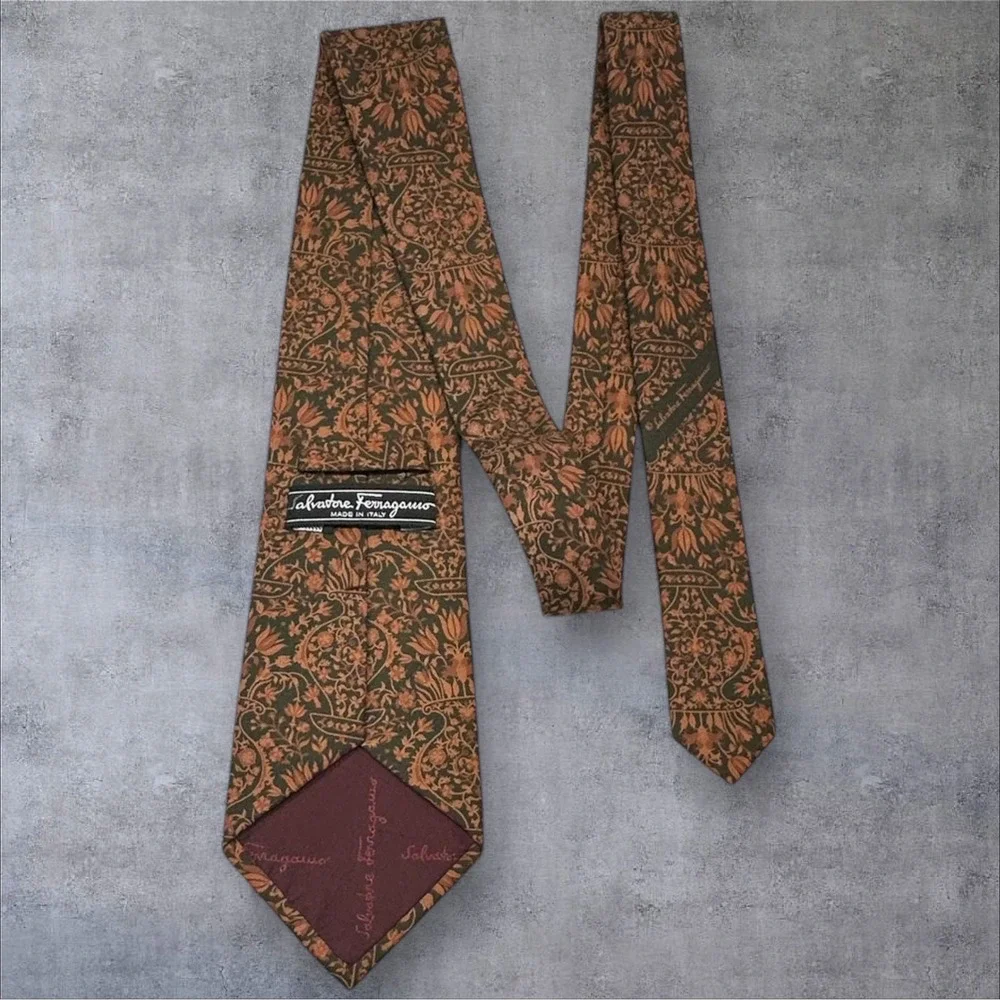 Salvatore Ferragamo Silk Necktie‎ Italy Brown Black Floral Wide 3.75